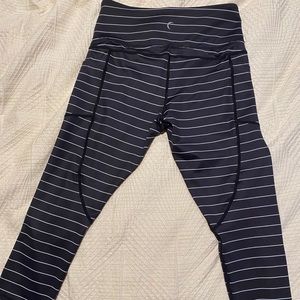 Zyia Capris Like new!